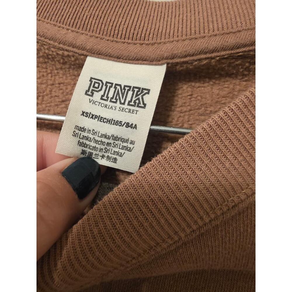 PINK Victoria’s Secret Brown Crewneck Sweatshirt Love Pink Graphic Cozy - Picture 7 of 7